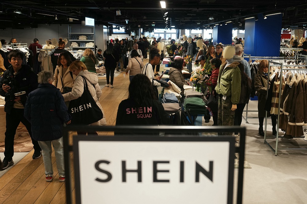 Shein se livra de suspensão na França, mas segue sob vigilância