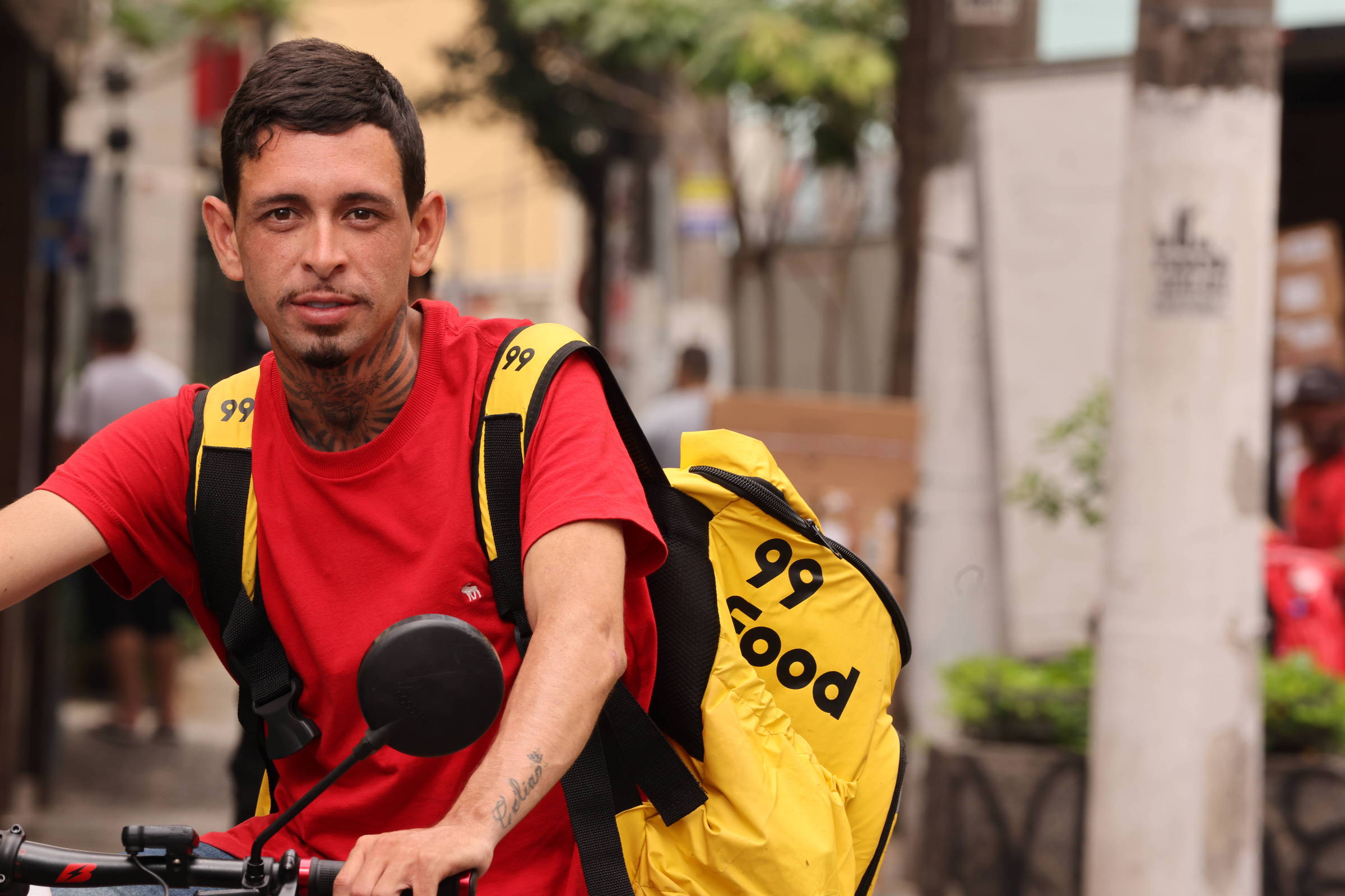 Trabalho em aplicativos reduz desemprego em 1 ponto – 15/11/2025 – Mercado