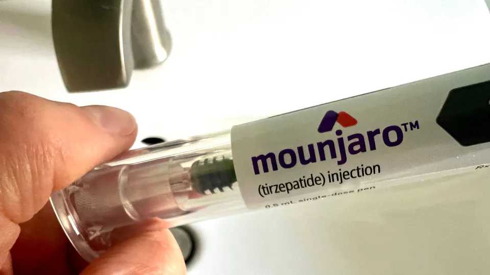 Uso de canetas emagrecedoras falsas pode causar danos a órgãos vitais, dizem médicos