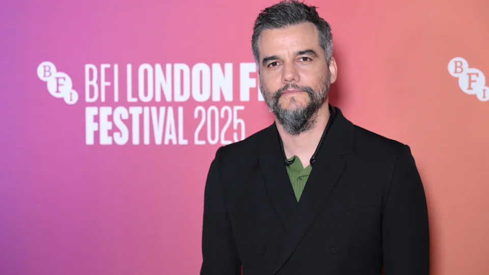 ‘Nunca entendi atores que tentam perder o sotaque’, diz Wagner Moura a revista americana