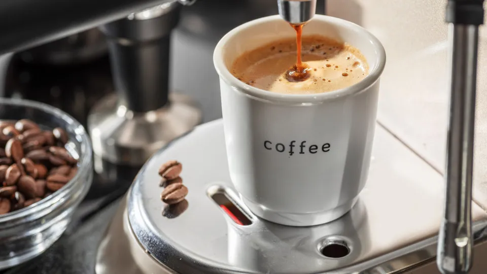 6 bebidas que nunca teve tomar de estômago vazio, segundo especialistas