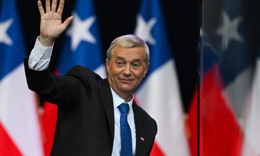 Chile vai às urnas neste domingo; candidato de direita é favorito