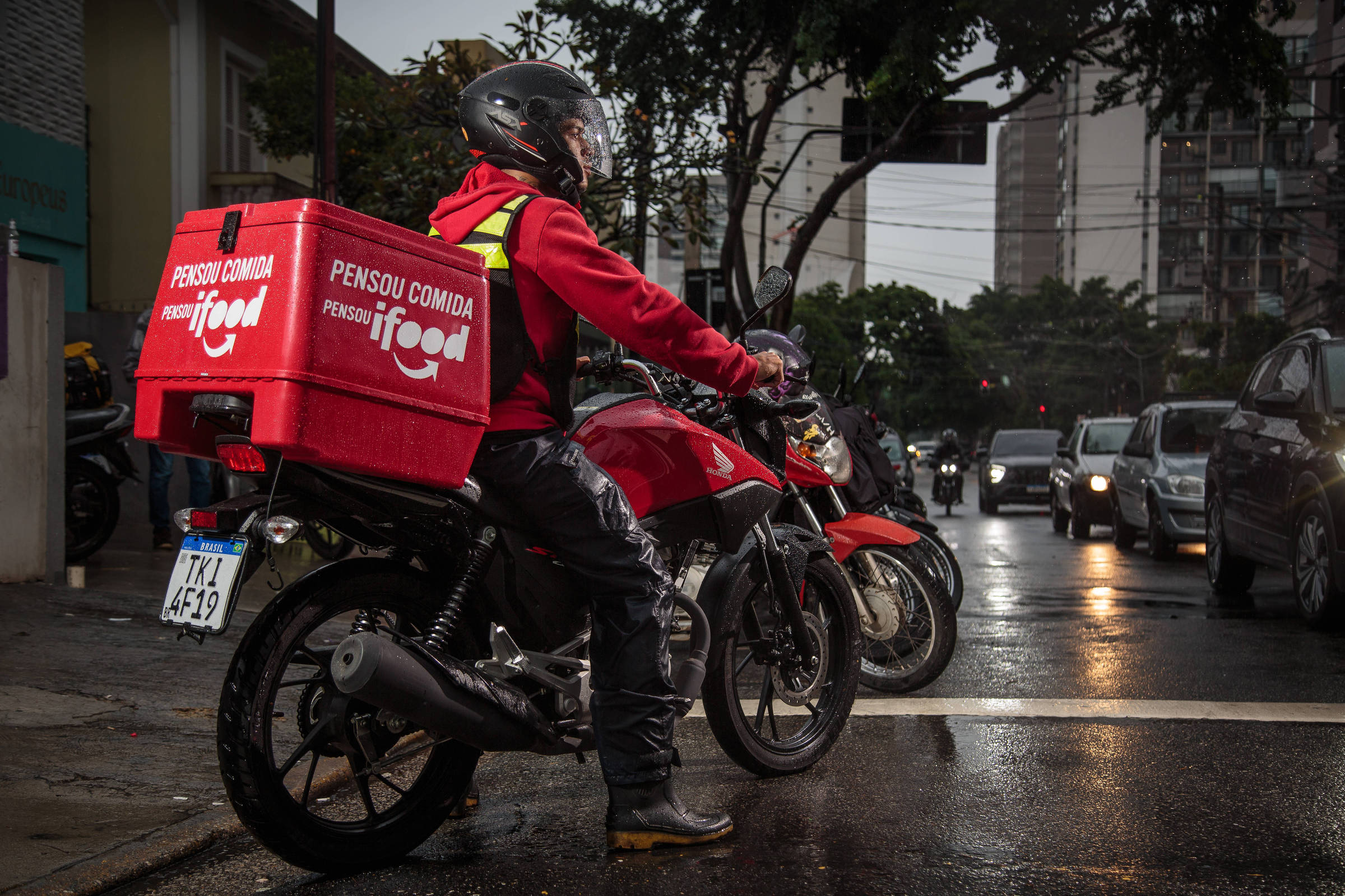 Contribuição de trabalho por app será sobre 25% dos ganhos – 02/12/2025 – Painel S.A.
