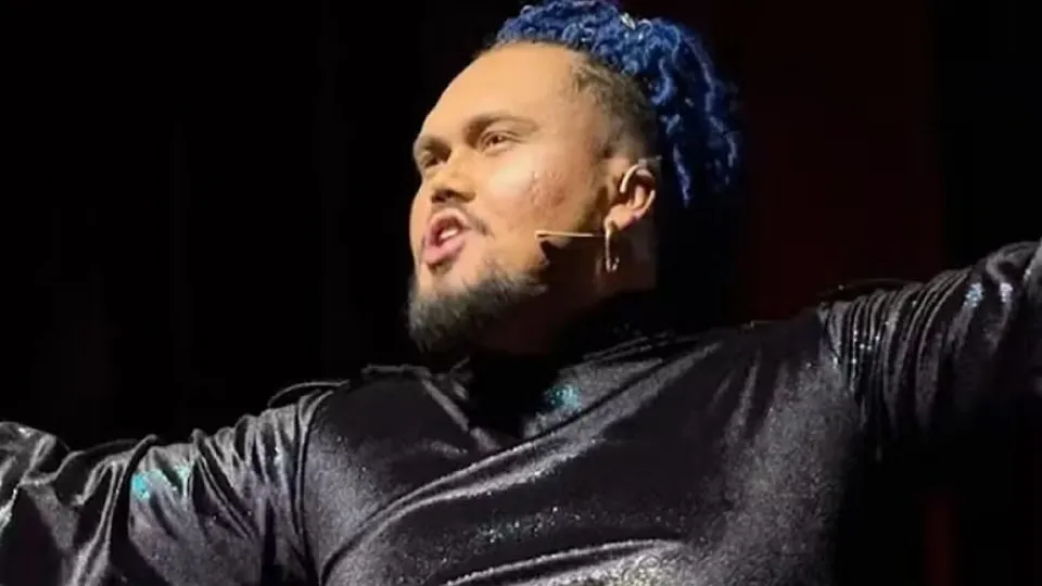 Morre aos 25 anos ator que passou mal e desmaiou durante musical Alladin