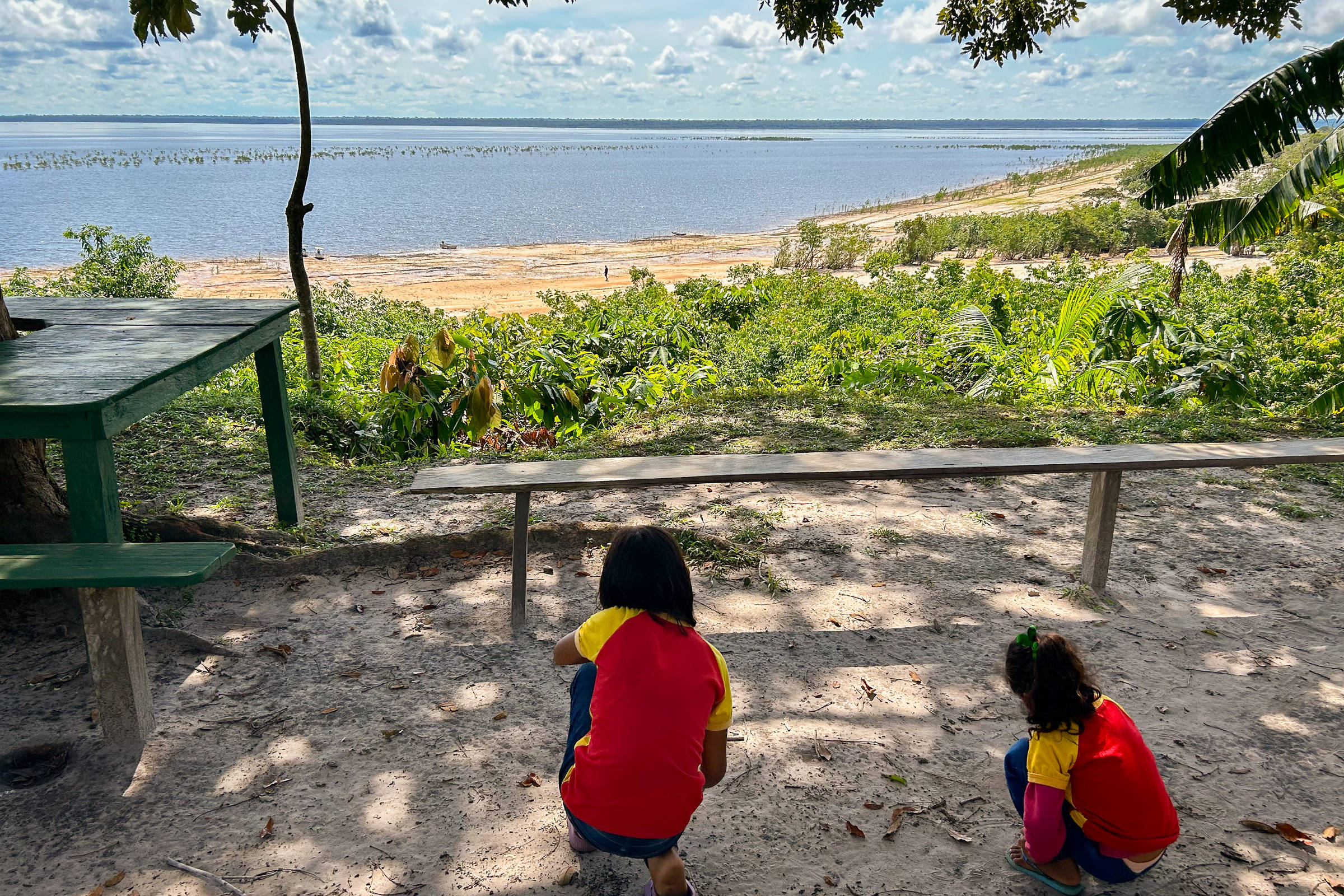 Percentual de crianças na pobreza é 5 vezes o de idosos – 05/12/2025 – Laura Machado