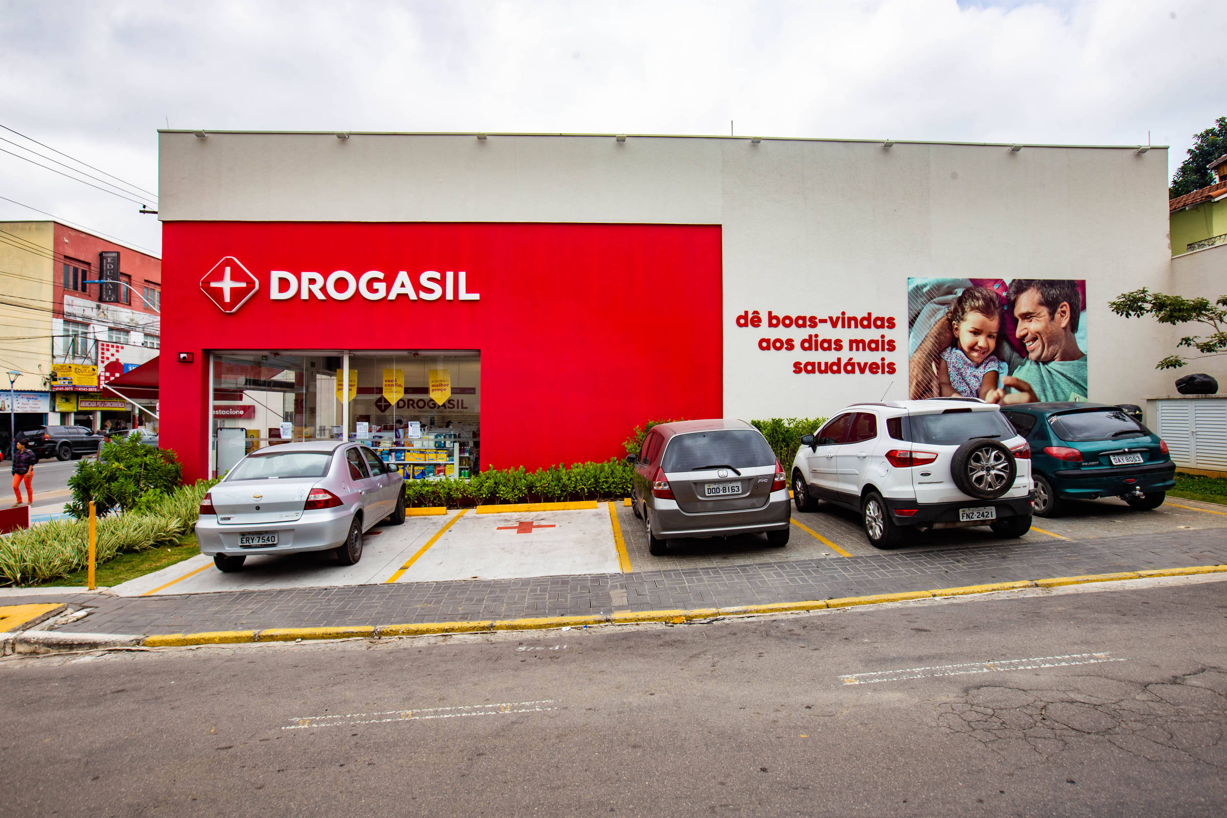 Raia Drogasil vai vender remédio OTC de marca própria – 01/12/2025 – Mercado