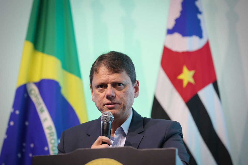 Tarcísio se reúne com prefeitos de SP mirando reeleição em 2026