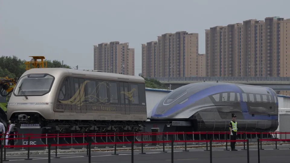 Veículo de levitação magnética atinge 700 km/h em 2 segundos na China