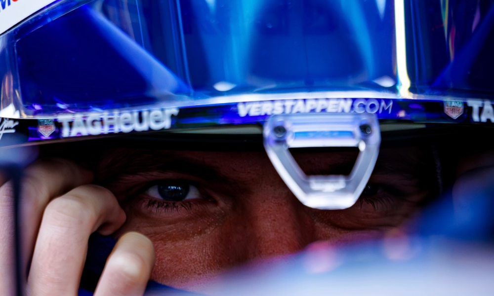 Verstappen faz a pole position do GP de Abu Dhabi de F1