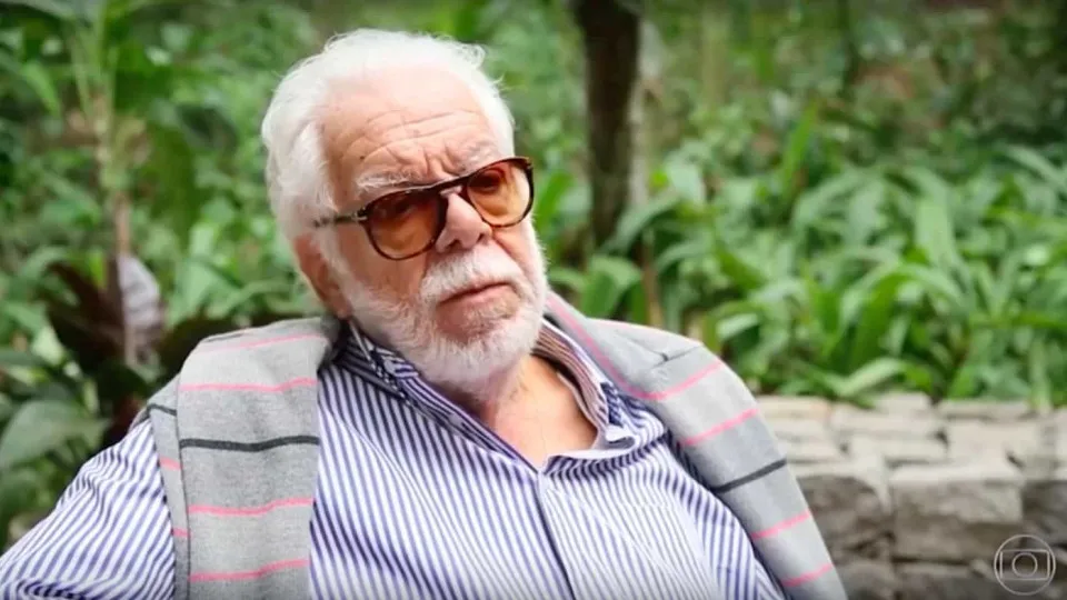 Manoel Carlos fez ‘passagem tranquila’, diz filha do autor