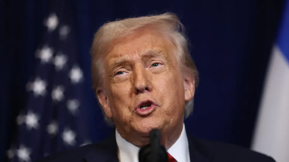 Trump ameaça impor tarifas a países que não apoiem posição dos EUA sobre a Groenlândia