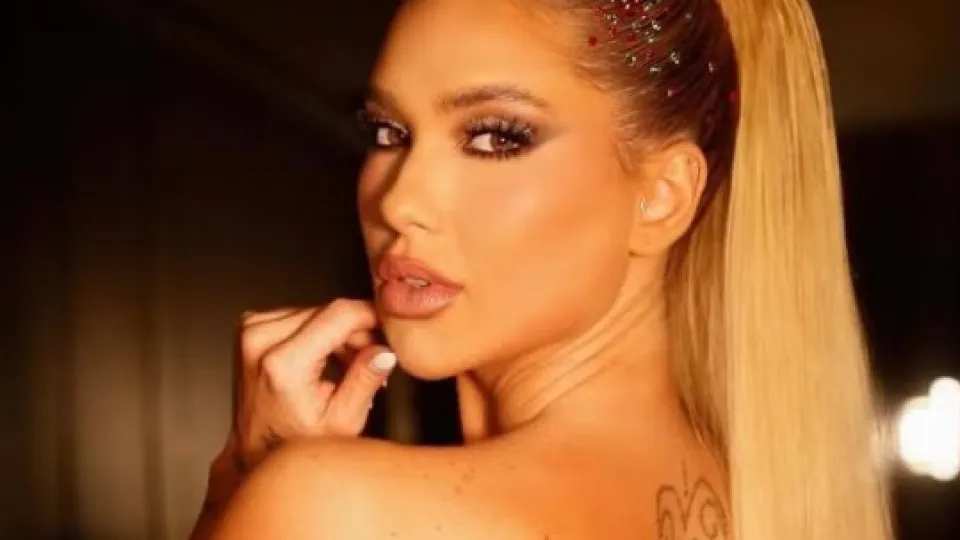 Virginia Fonseca surge nua em clique e Vini Jr reage; veja a foto