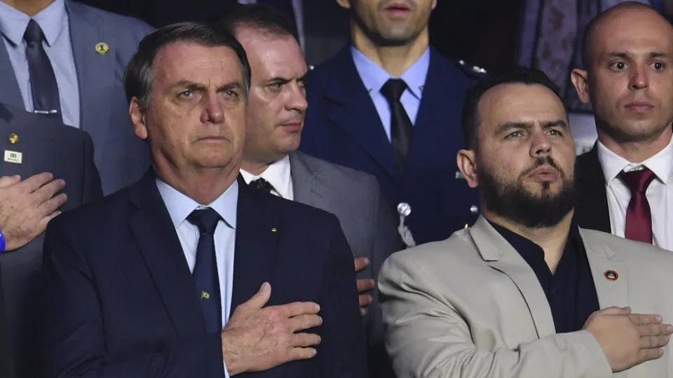 Aliado de Eduardo adota sobrenome Bolsonaro e defende candidato do PL contra Tarcísio em SP