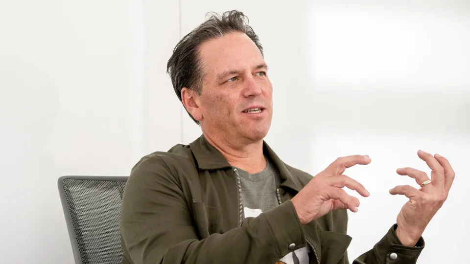 Após 38 anos na Microsoft, CEO da Xbox vai deixar a empresa