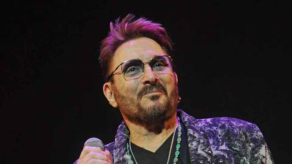 Morre Chuck Negron, vocalista e fundador do Three Dog Night