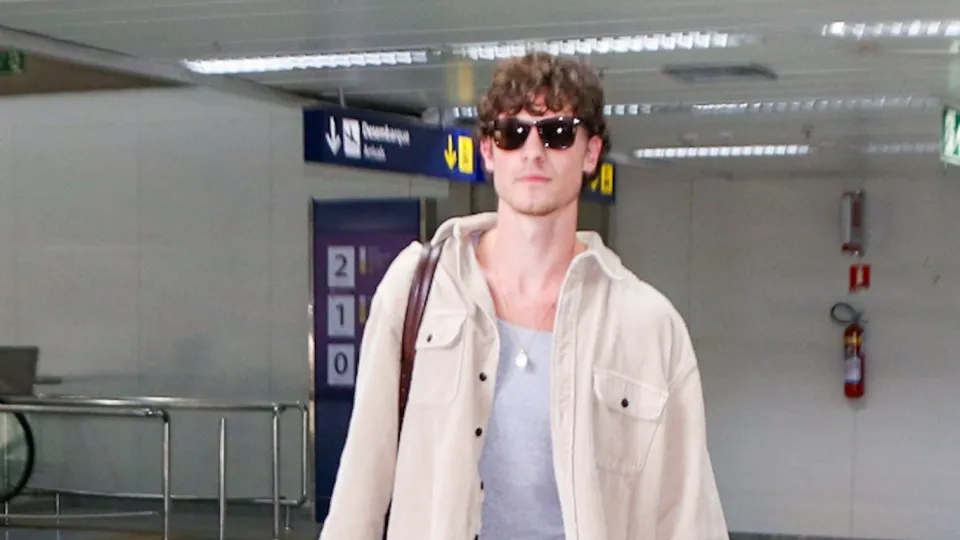 Shawn Mendes desembarca no Rio duas semanas depois de Bruna Marquezine