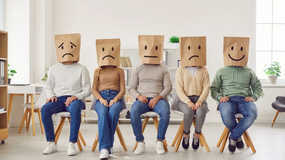 Pessoas difíceis (e irritantes) nos envelhecem mais rápido, diz estudo